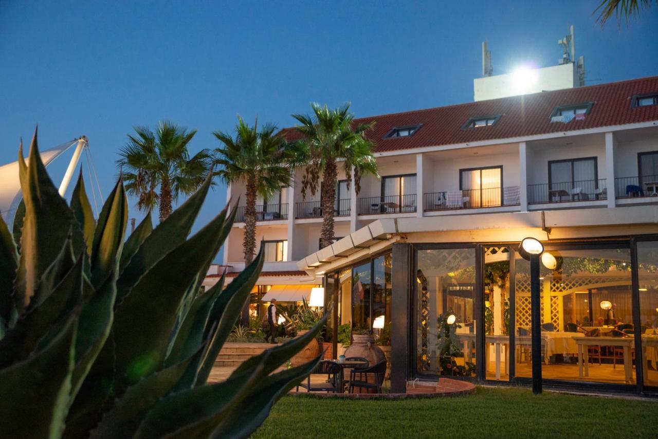 Hotel Schuhmann Paestum Exterior photo
