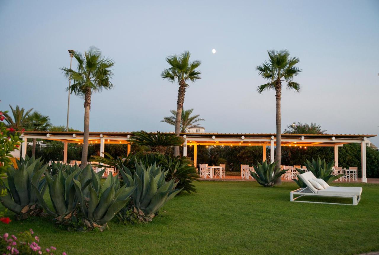Hotel Schuhmann Paestum Exterior photo